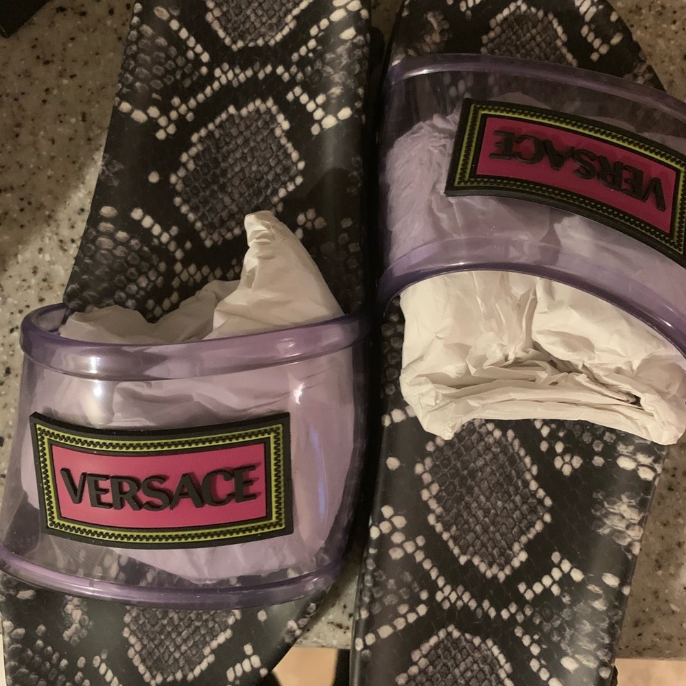 Versace slides - Picture 3 of 5